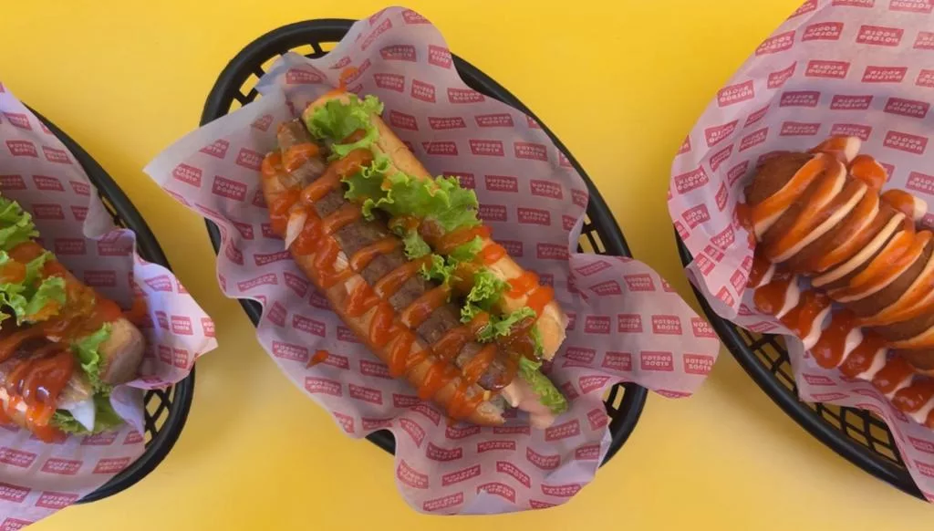 Ilustrasi aneka menu di Hotdog Booth